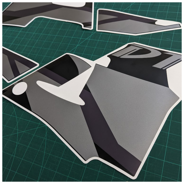 2000 Yamaha DT125R Black(1) Yamaha DT 125R Graphics (2000) Black Model